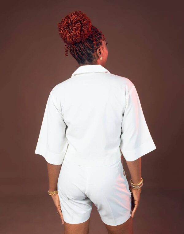zas_up_and_down_white_back.jpg